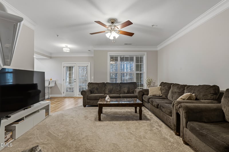 623 Ives Ct, Chapel Hill, NC 27514