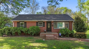 623 Oakgrove Dr, Graham, NC 27253