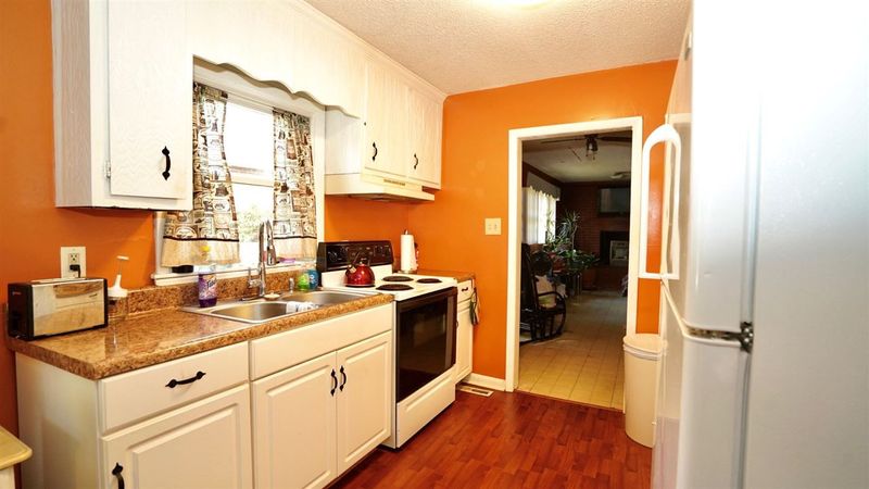 623 Quarry St #1, Raleigh, NC 27601