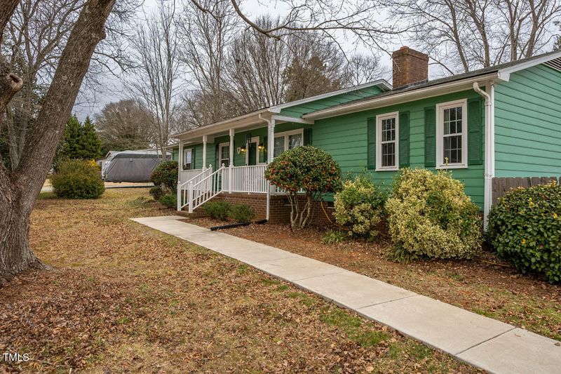 623 Rolling Rd, Haw River, NC 27258