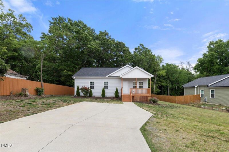 623 Spence St, Burlington, NC 27217