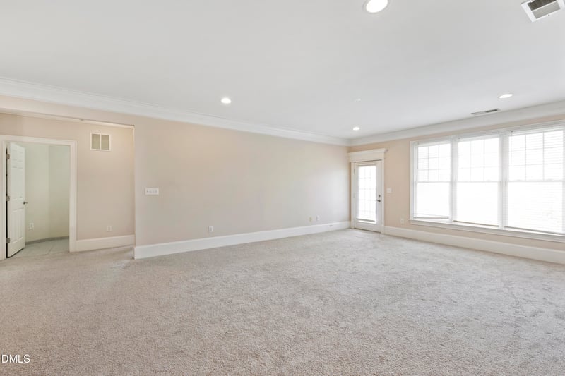 623 Waterford Lake Dr, Cary, NC 27519
