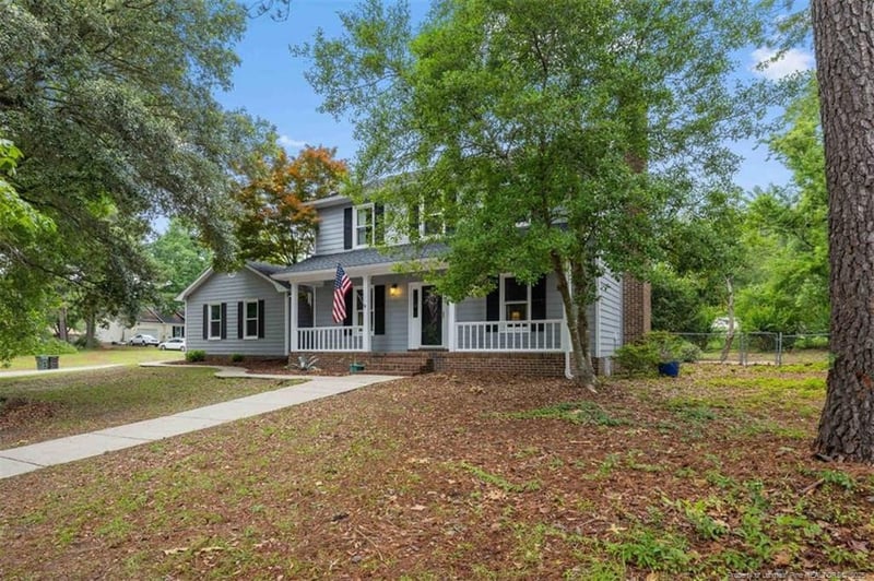 6230 Lakehaven Dr, Fayetteville, NC 28304