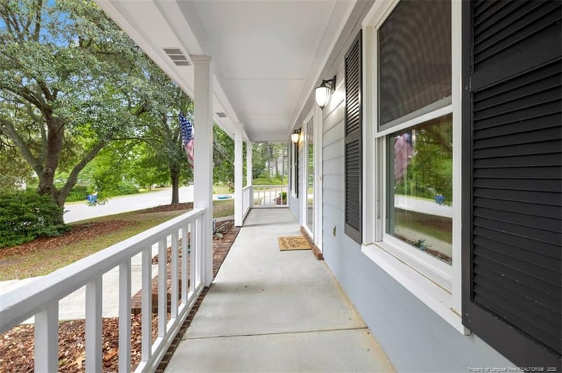 6230 Lakehaven Dr, Fayetteville, NC 28304