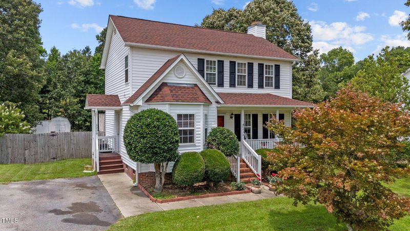 6230 Walnut Glen Dr, Willow Springs, NC 27592