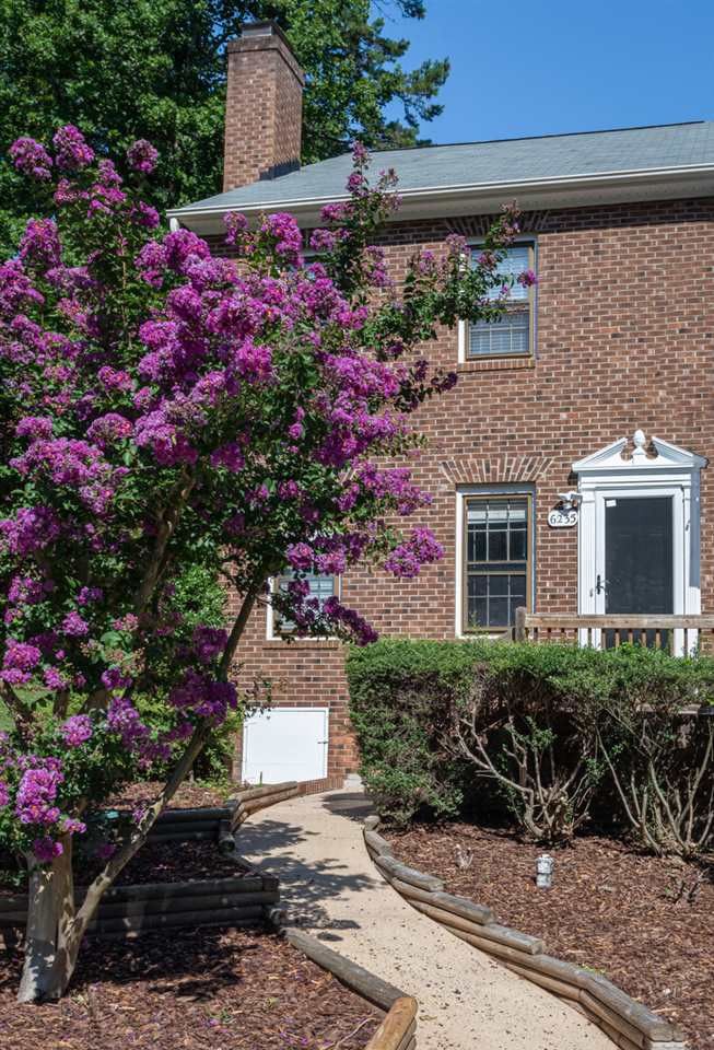 6235 Waterside Ln, Raleigh, NC 27613
