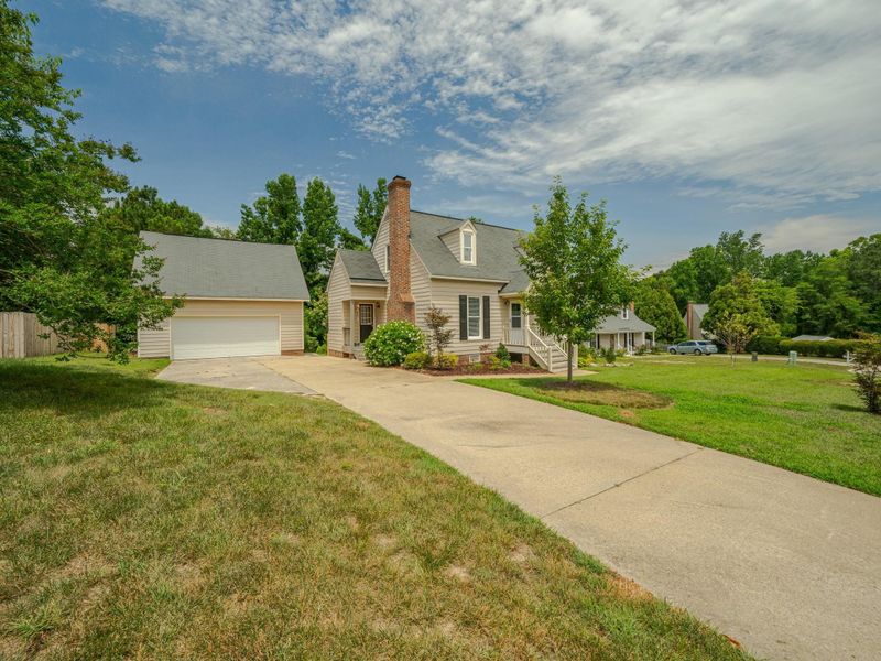 6237 Degrace Dr, Wake Forest, NC 27587