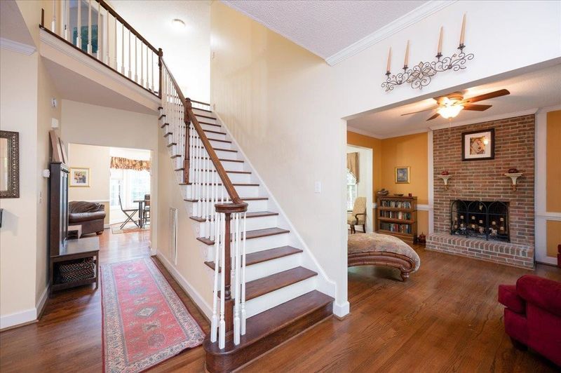 6237 Hilbert Ridge Dr, Holly Springs, NC 27540