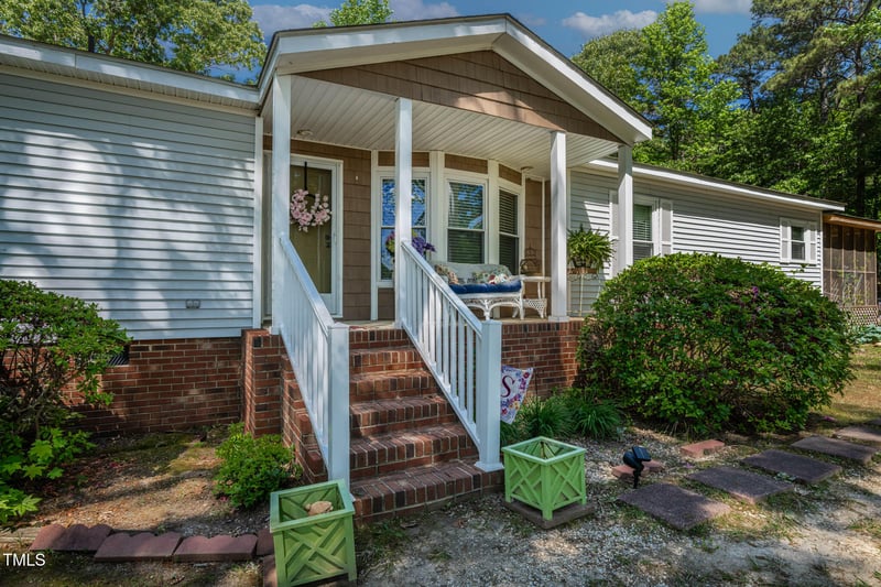 6237 Nc 96 , Youngsville, NC 27596