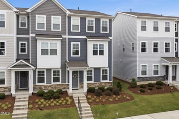 6237 Truxton Ln, Raleigh, NC 27616