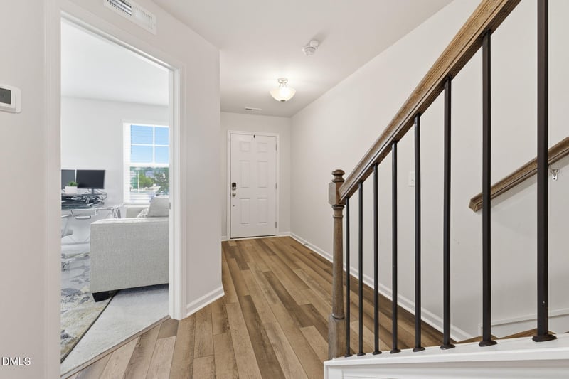 6237 Truxton Ln, Raleigh, NC 27616