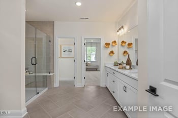 624 Addison Pond Dr, Holly Springs, NC 27540