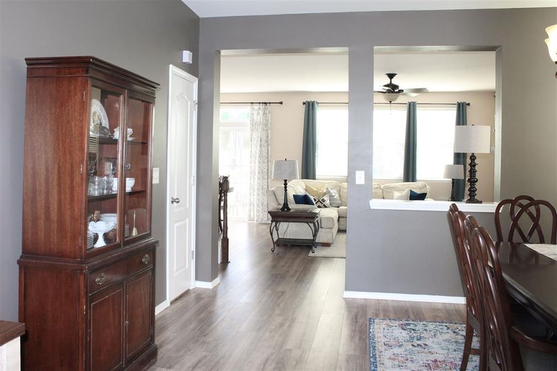 624 Ashburn Ln, Durham, NC 27703