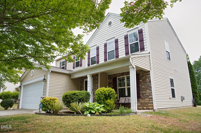624 Collington Dr, Mebane, NC 27302