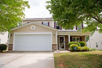 624 Collington Dr, Mebane, NC 27302