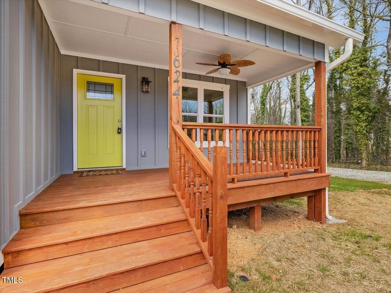 624 S Eighth St, Mebane, NC 27302