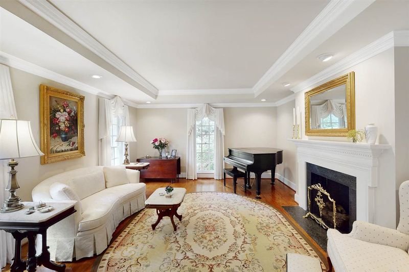 624 Marlowe Rd, Raleigh, NC 27609