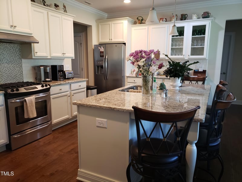 624 Meadowgrass Ln, Wake Forest, NC 27587