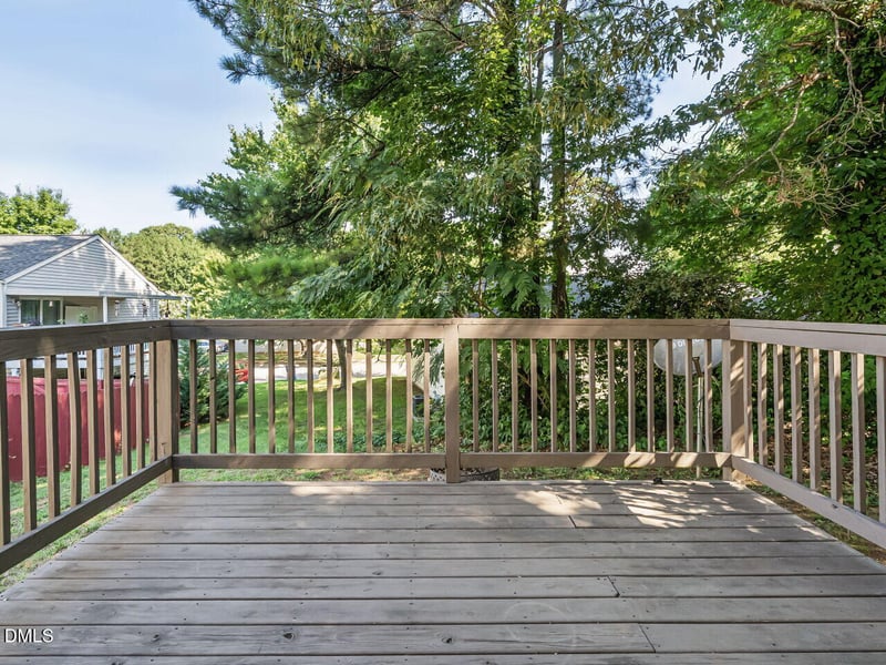 624 Oleander Rd, Raleigh, NC 27603