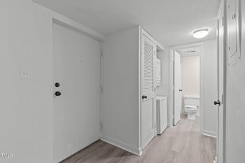 624 Pine Ridge Pl, Raleigh, NC 27609