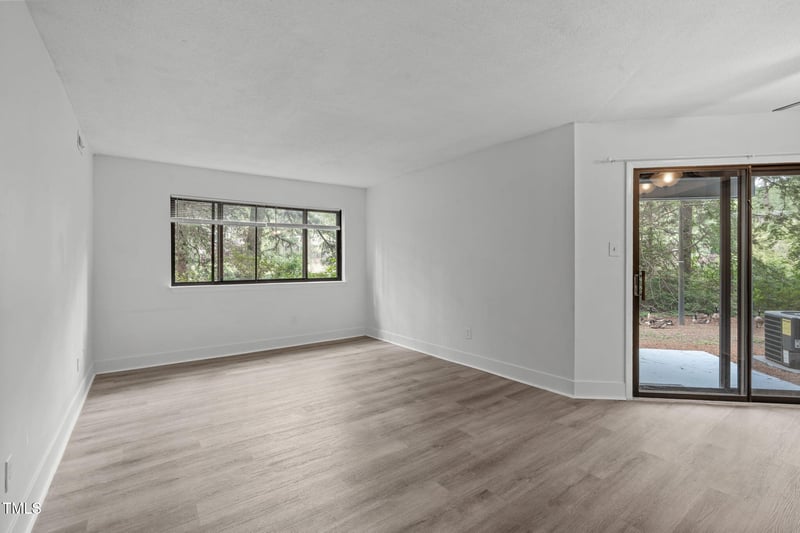 624 Pine Ridge Pl, Raleigh, NC 27609