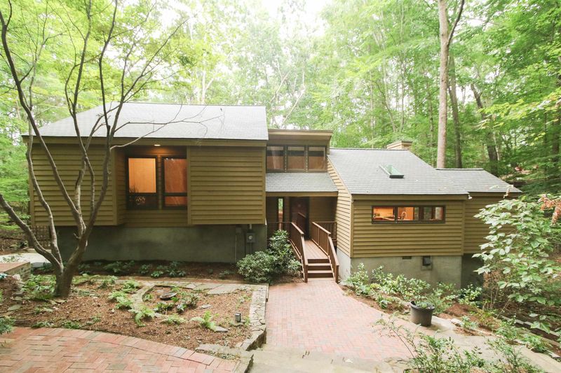 624 Shady Lawn Rd, Chapel Hill, NC 27514