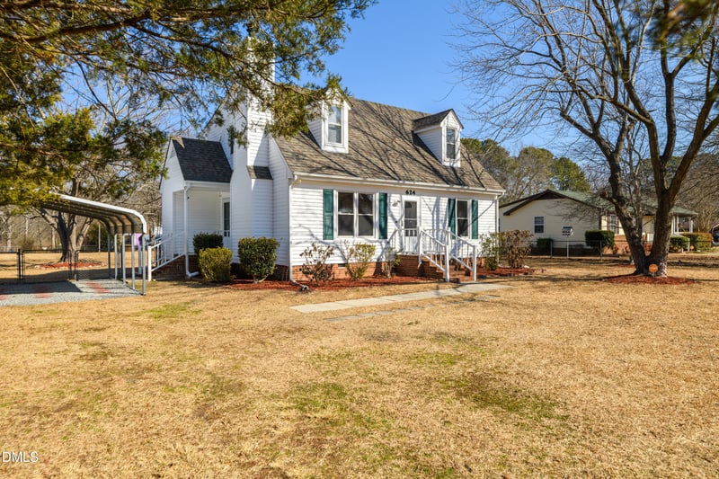 624 Wagstaff Rd, Fuquay Varina, NC 27526