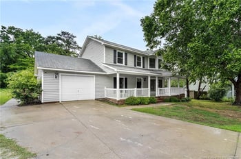 6241 Hedingham Dr, Hope Mills, NC 28348