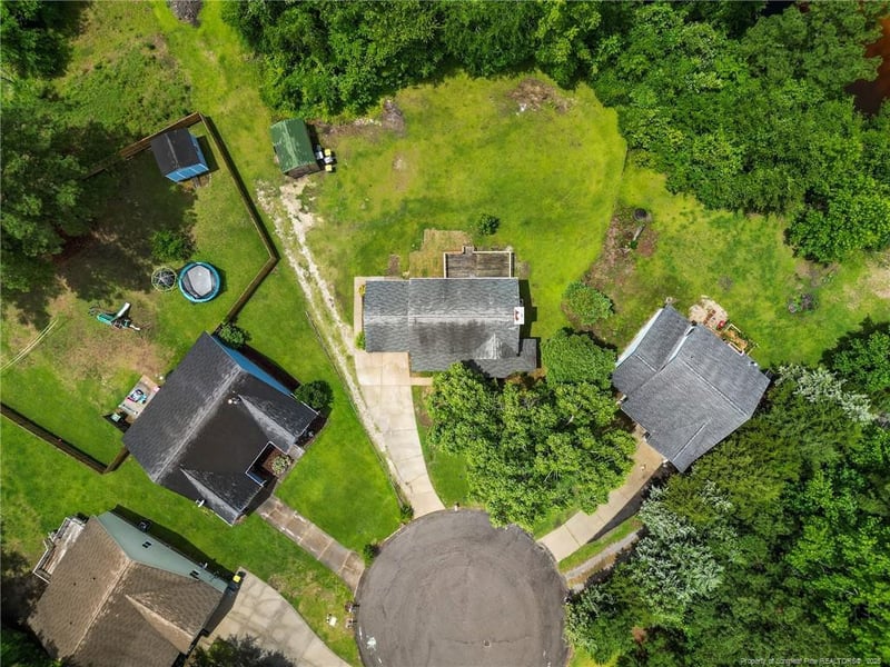 6241 Hedingham Dr, Hope Mills, NC 28348