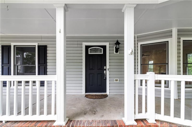 6241 Hedingham Dr, Hope Mills, NC 28348