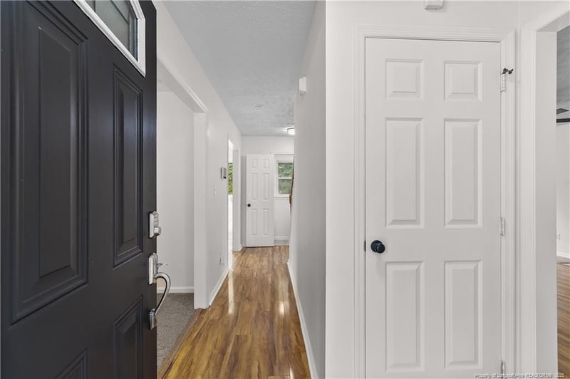 6241 Hedingham Dr, Hope Mills, NC 28348