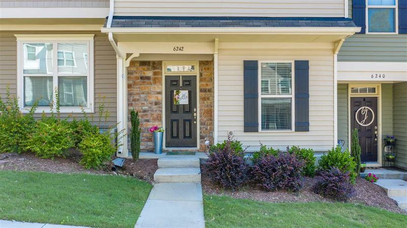 6242 Pesta Ct, Raleigh, NC 27612