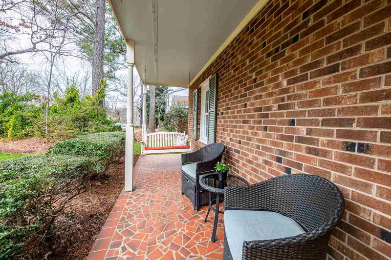 625 Ashe Ave, Cary, NC 27511