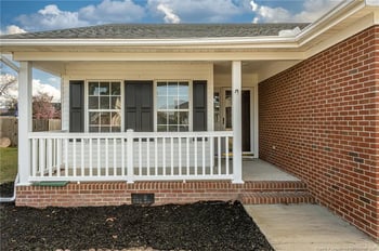 625 Creedmoore Cir, Hope Mills, NC 28348