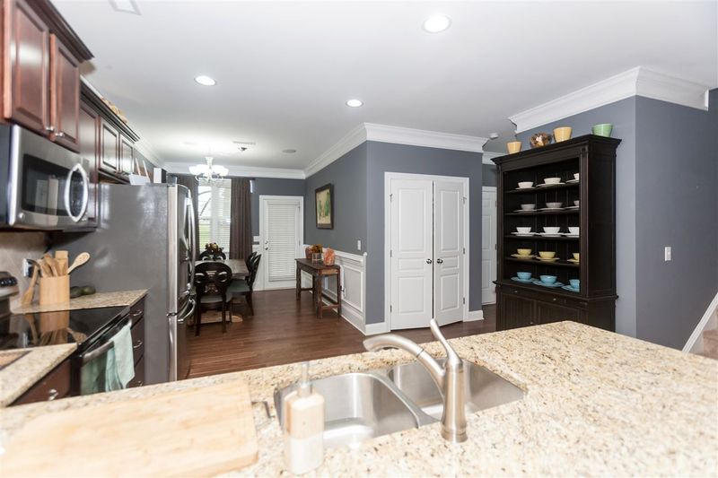 625 Democracy St, Raleigh, NC 27603