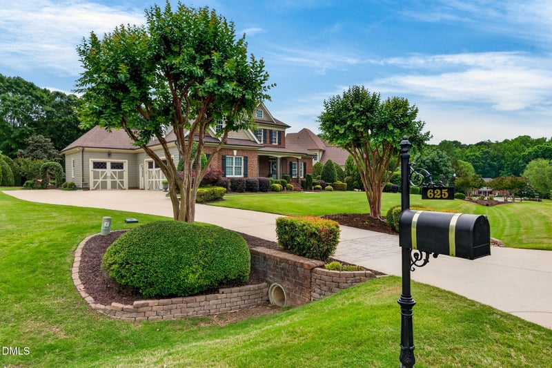 625 Grand Prince Ln, Raleigh, NC 27603