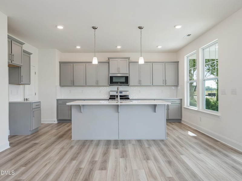 625 Hipwood Dr, Zebulon, NC 27597