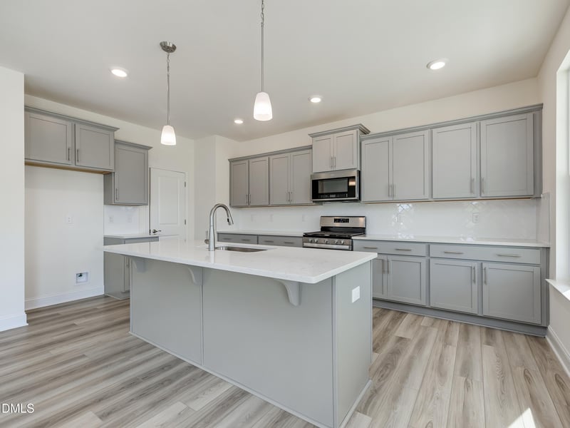 625 Hipwood Dr, Zebulon, NC 27597