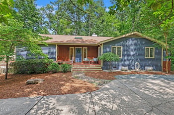 625 Kensington Dr, Chapel Hill, NC 27514