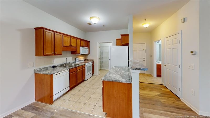 625 Marshtree Ln #201, Fayetteville, NC 28314