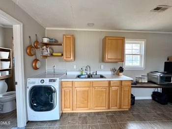 625 Mccray Rd, Burlington, NC 27217