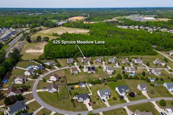 625 Spruce Meadows Ln, Willow Springs, NC 27592