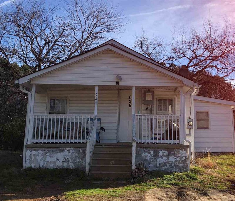 625 Tingen Rd, Apex, NC 27502