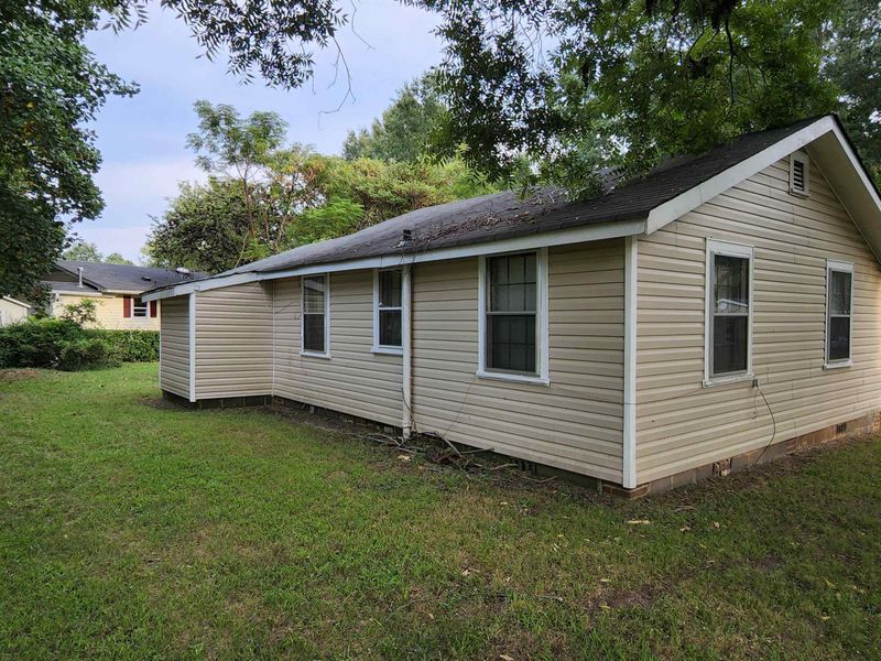 625 E Walnut Ave, Wake Forest, NC 27587