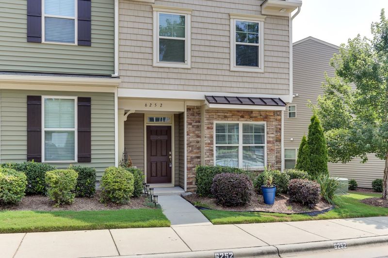 6252 Pesta Ct, Raleigh, NC 27612