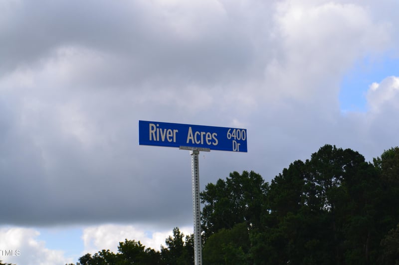 6254 River Acres Dr, Graham, NC 27253
