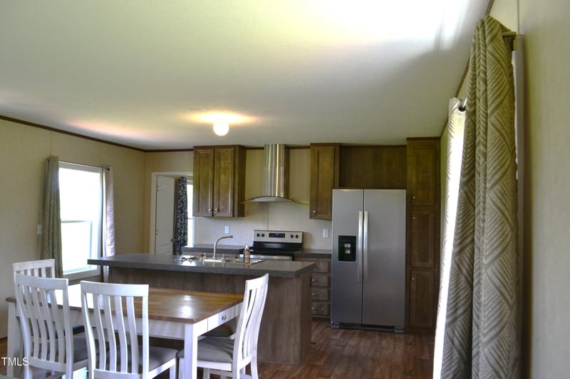 6254 River Acres Dr, Graham, NC 27253