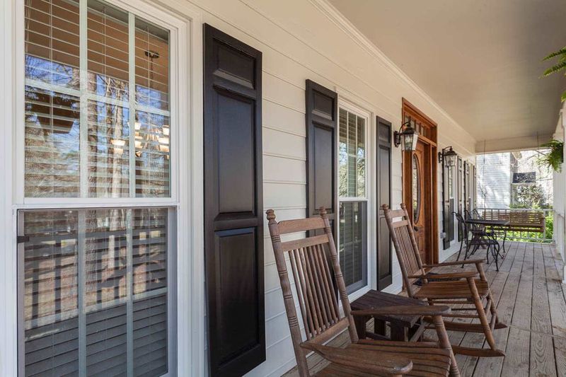 6257 Hampton Ridge Dr, Raleigh, NC 27603