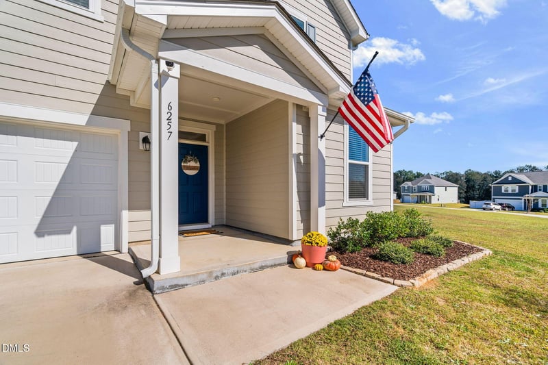 6257 Oak Passage Dr, Raleigh, NC 27603