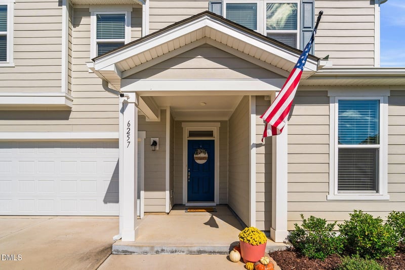 6257 Oak Passage Dr, Raleigh, NC 27603